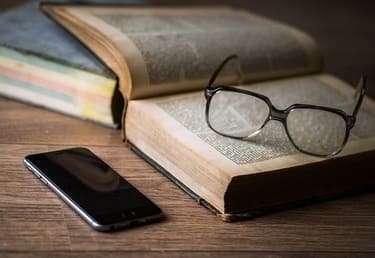 目を使わないオーディオブックのイメージ