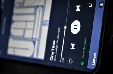 オーディオブック再生中