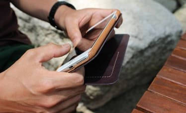 スマホで釣り関連の情報を検索する画像
